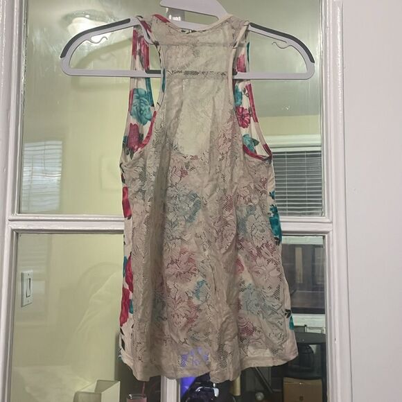 Preowned ambitious apparel Floral sleeveless summer Tank top sizes small - Picture 3 of 4